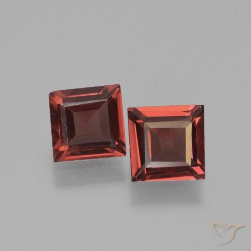 1.31ctw Naturel Rouge moyen Grenat pyrope, Carré, VVS-VS