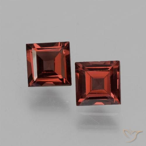 1.55ctw Naturel Rouge foncé Grenat pyrope, Carré, VVS-VS