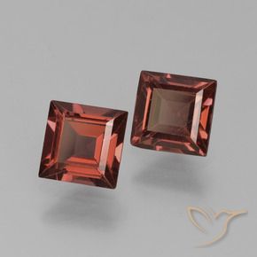 Shop natural 1.51ct Rouge foncé Grenat pyrope gems, Carré, from Mozambique at GemSelect. In stock, global shipping!