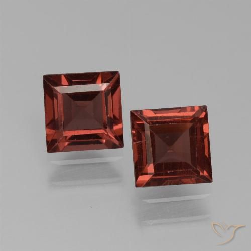 1.66ctw Naturel Rouge foncé Grenat pyrope, Carré, VVS-VS
