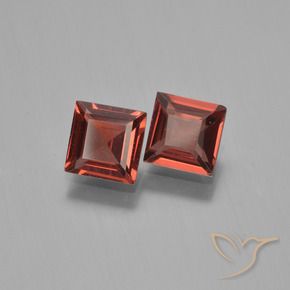 Shop natural 1.47ct Rouge écarlate Grenat pyrope gems, Carré, from Mozambique at GemSelect. In stock, global shipping!