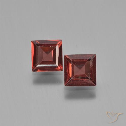 1.36ctw Naturel Rouge moyen Grenat pyrope, Carré, VS