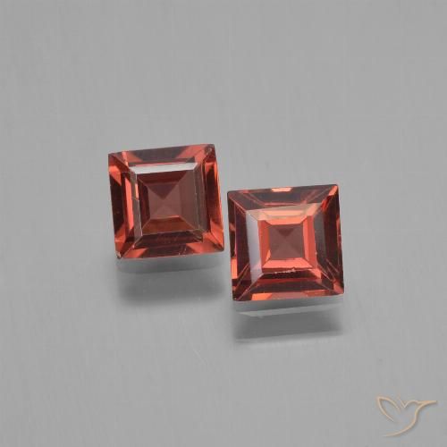 1.40ctw Naturel Rouge moyen Grenat pyrope, Carré, VVS