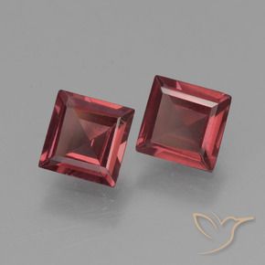 Shop natural 1.33ct Rouge écarlate Grenat pyrope gems, Carré, from Mozambique at GemSelect. In stock, global shipping!