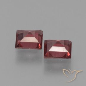 Shop natural 1.33ct Rouge écarlate Grenat pyrope gems, Carré, from Mozambique at GemSelect. In stock, global shipping!