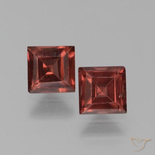 1.62ctw Naturel Rouge foncé Grenat pyrope, Carré, VS