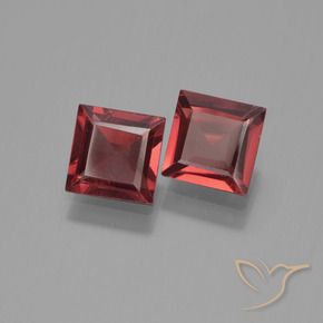 Shop natural 1.49ct Vin rouge profond Grenat pyrope gems, Carré, from Mozambique at GemSelect. In stock, global shipping!