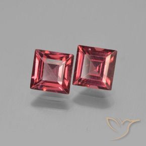 Shop natural 1.62ct Rouge merlot Grenat pyrope gems, Carré, from Mozambique at GemSelect. In stock, global shipping!