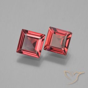 Shop natural 1.48ct Rouge foncé Grenat pyrope gems, Carré, from Mozambique at GemSelect. In stock, global shipping!
