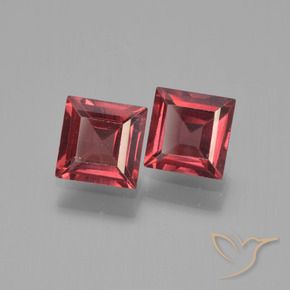 Shop natural 1.50ct Rouge moyen Grenat pyrope gems, Carré, from Mozambique at GemSelect. In stock, global shipping!