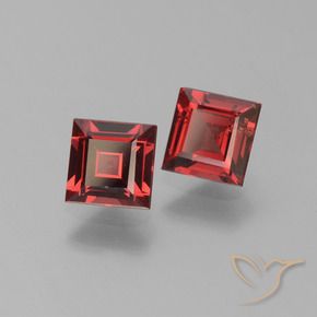 Shop natural 1.49ct Rouge foncé Grenat pyrope gems, Carré, from Mozambique at GemSelect. In stock, global shipping!