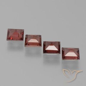 Shop natural 2.84ct Rouge groseille Grenat pyrope gems, Carré, from Mozambique at GemSelect. In stock, global shipping!
