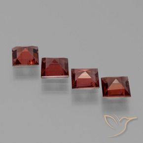 Shop natural 2.48ct Rouge groseille Grenat pyrope gems, Carré, from Mozambique at GemSelect. In stock, global shipping!