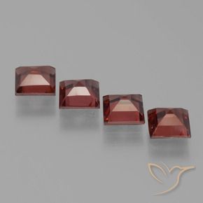 Shop natural 3.26ct Rouge écarlate Grenat pyrope gems, Carré, from Mozambique at GemSelect. In stock, global shipping!