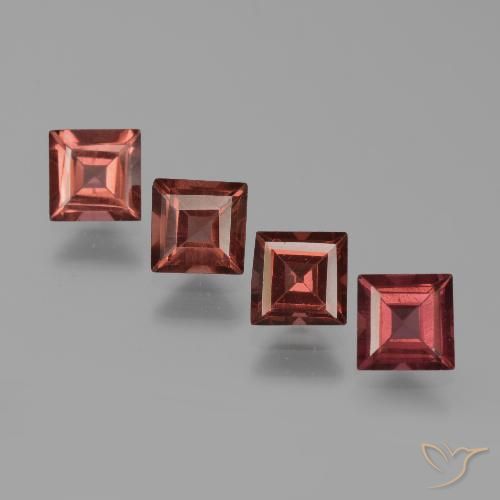 2.78ctw Naturel Rouge moyen Grenat pyrope, Carré, VS
