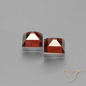 Shop natural 1.48ct Rouge foncé Grenat pyrope gems, Carré, from Mozambique at GemSelect. In stock, global shipping!