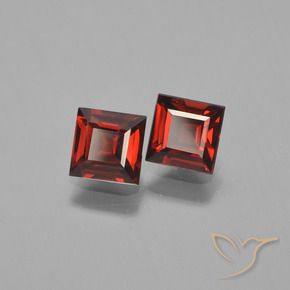 Shop natural 1.47ct Rouge foncé Grenat pyrope gems, Carré, from Mozambique at GemSelect. In stock, global shipping!