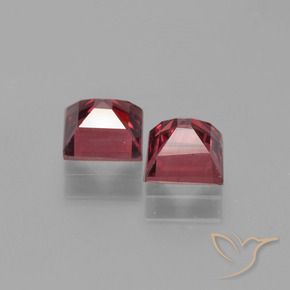 Shop natural 1.66ct Rouge foncé Grenat pyrope gems, Carré, from Mozambique at GemSelect. In stock, global shipping!