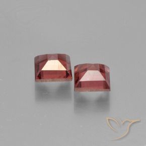 Shop natural 1.67ct Rouge foncé Grenat pyrope gems, Carré, from Mozambique at GemSelect. In stock, global shipping!
