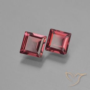 Shop natural 1.53ct Rouge merlot Grenat pyrope gems, Carré, from Mozambique at GemSelect. In stock, global shipping!