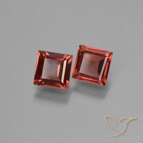 Shop natural 1.33ct Rouge moyen Grenat pyrope gems, Carré, from Mozambique at GemSelect. In stock, global shipping!