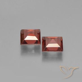 Shop natural 1.43ct Rouge moyen-foncé Grenat pyrope gems, Carré, from Mozambique at GemSelect. In stock, global shipping!