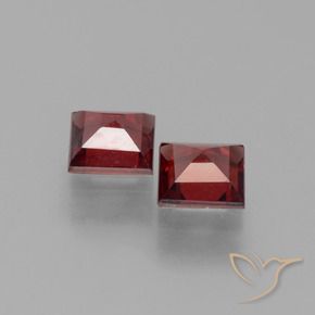 Shop natural 1.46ct Rouge foncé Grenat pyrope gems, Carré, from Mozambique at GemSelect. In stock, global shipping!