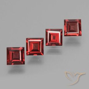 Shop natural 2.88ct Vin rouge profond Grenat pyrope gems, Carré, from Mozambique at GemSelect. In stock, global shipping!
