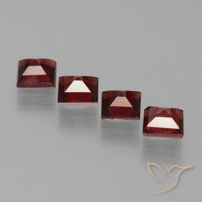 Shop natural 2.35ct Rouge sang profond Grenat pyrope gems, Carré, from Mozambique at GemSelect. In stock, global shipping!