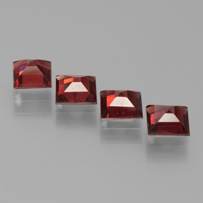 Achetez naturel ct rouge grenat pyrope gems, carré, en provenance mozambique chez gemselect. en stock, livraison internationale!
