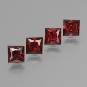 Achetez naturel 2.99ct Rouge sang profond Grenat pyrope gems, Carré, En provenance Mozambique chez GemSelect. En stock, livraison internationale!