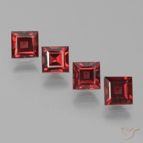 3.22ctw Naturel Rouge foncé Grenat pyrope, Carré, VS