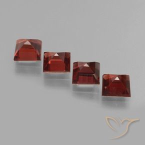 Shop natural 3.22ct Rouge foncé Grenat pyrope gems, Carré, from Mozambique at GemSelect. In stock, global shipping!