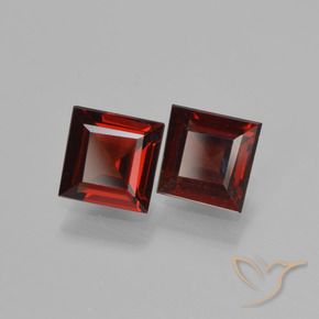 Shop natural 1.33ct Rouge foncé Grenat pyrope gems, Carré, from Mozambique at GemSelect. In stock, global shipping!