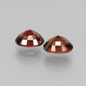 Achetez naturel 3.54ct Rouge foncé Grenat pyrope gems, Coupe ovale, En provenance Mozambique chez GemSelect. En stock, livraison internationale!