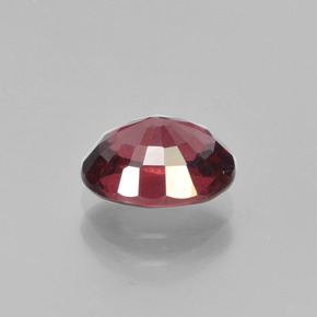 Grenat pyrope Rouge foncé naturelle Coupe ovale, 1.84 ct, VS