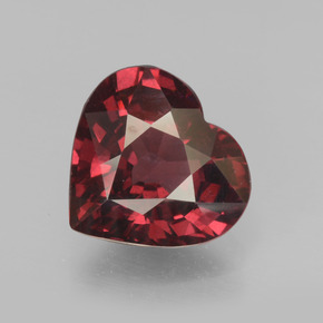 Grenat pyrope rouge naturelle forme de coeur, 3,25 ct, VS