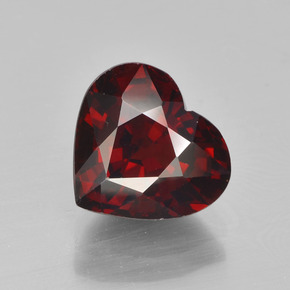 Grenat pyrope rouge naturelle forme de coeur, 3,35 ct, VVS-VS