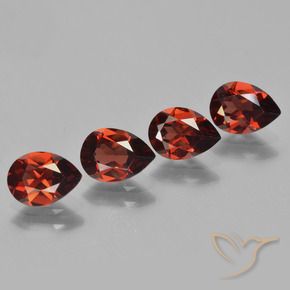 Shop natural 3.18ct Rouge vif Grenat pyrope gems, En forme de poire, from Mozambique at GemSelect. In stock, global shipping!