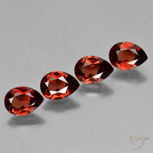 Shop natural 3.43ct Rouge moyen Grenat pyrope gems, En forme de poire, from Mozambique at GemSelect. In stock, global shipping!