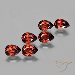 Shop natural 5.20ct Rouge moyen Grenat pyrope gems, En forme de poire, from Mozambique at GemSelect. In stock, global shipping!