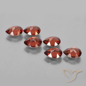 Shop natural 4.55ct Rouge moyen Grenat pyrope gems, En forme de poire, from Mozambique at GemSelect. In stock, global shipping!