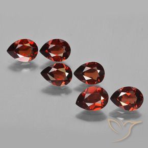 Shop natural 4.77ct Rouge merlot Grenat pyrope gems, En forme de poire, from Mozambique at GemSelect. In stock, global shipping!