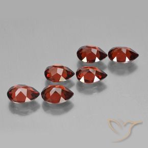 Shop natural 4.77ct Rouge merlot Grenat pyrope gems, En forme de poire, from Mozambique at GemSelect. In stock, global shipping!