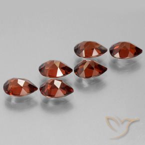 Shop natural 5.48ct Rouge vif Grenat pyrope gems, En forme de poire, from Mozambique at GemSelect. In stock, global shipping!