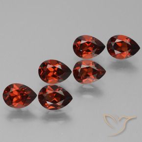 Shop natural 5.33ct Rouge merlot Grenat pyrope gems, En forme de poire, from Mozambique at GemSelect. In stock, global shipping!