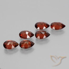 Shop natural 4.61ct Rouge foncé Grenat pyrope gems, En forme de poire, from Mozambique at GemSelect. In stock, global shipping!