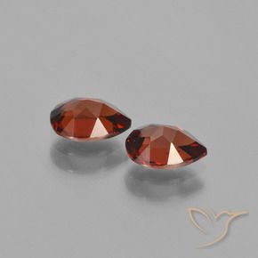 Shop natural 1.80ct Rouge vif Grenat pyrope gems, En forme de poire, from Mozambique at GemSelect. In stock, global shipping!