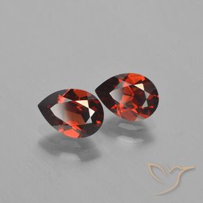 Shop natural 1.81ct Rouge merlot Grenat pyrope gems, En forme de poire, from Mozambique at GemSelect. In stock, global shipping!
