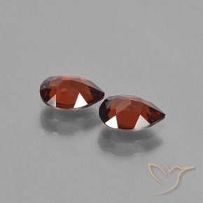 Shop natural 1.61ct Rouge merlot Grenat pyrope gems, En forme de poire, from Mozambique at GemSelect. In stock, global shipping!